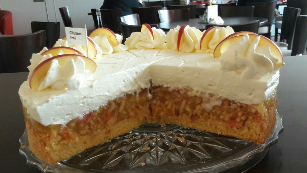 CaféCross | Apfel-Sahne-Torte